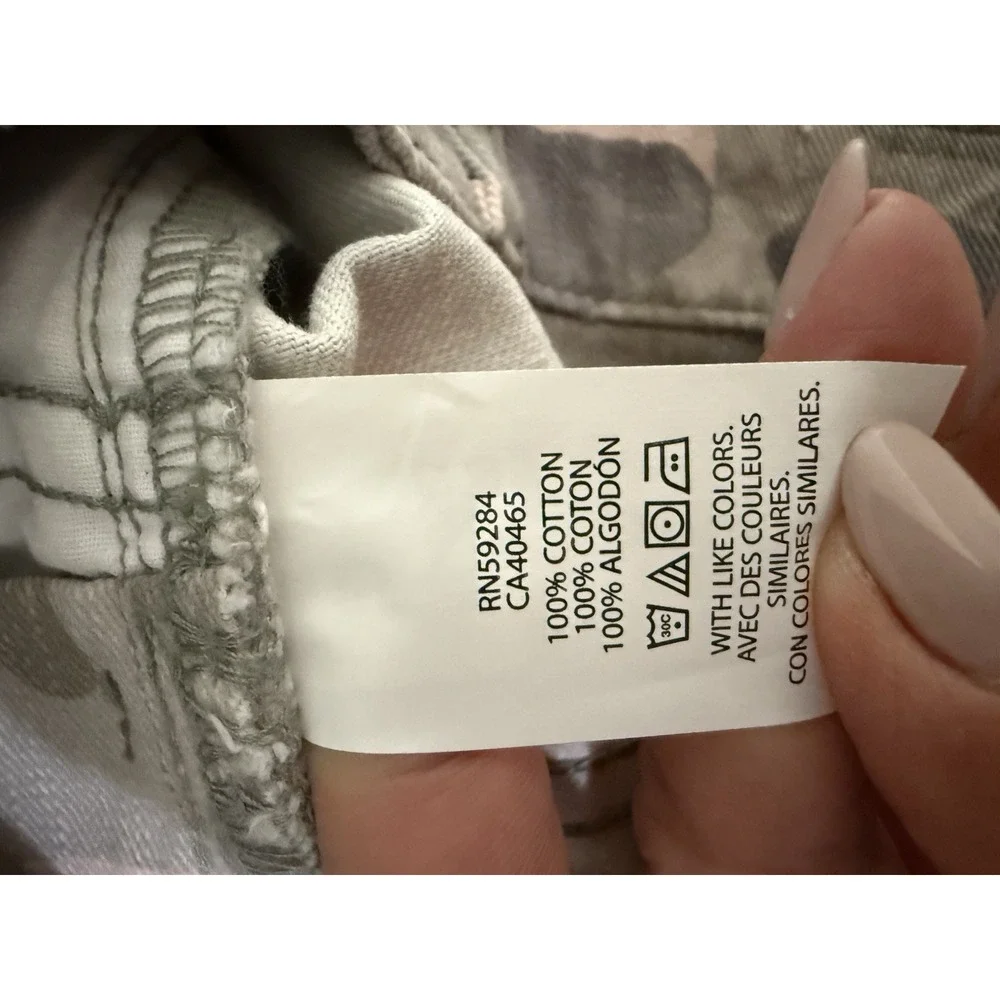 The Children's Place Girls Camo Overall Shorts –‎ Size 8 – Pink Green